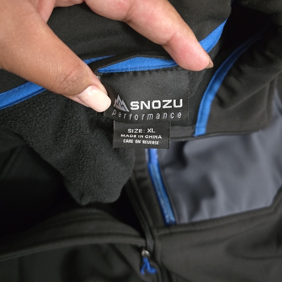 Snozu Men's Performance Jacket in Black with Blue Trim - Picture 5 of 12
